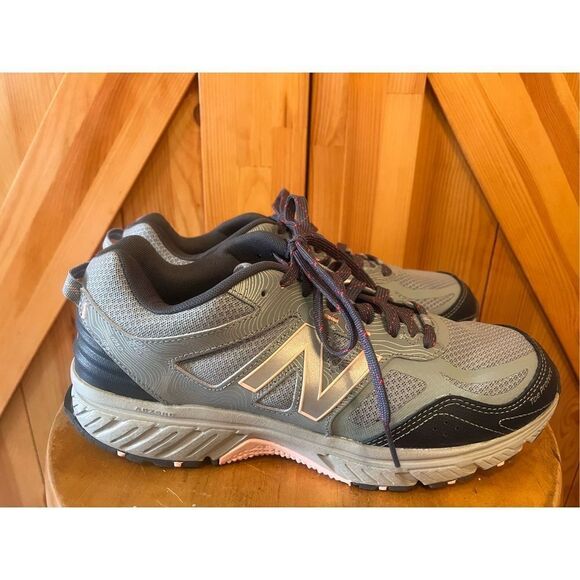 New Balance Womens WT510CL4 Gray Hiking Trail Running Shoes Size 10.5 B - Picture 3 of 8